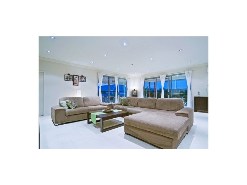 19 Ceil Circuit, Coomera Waters QLD 4209