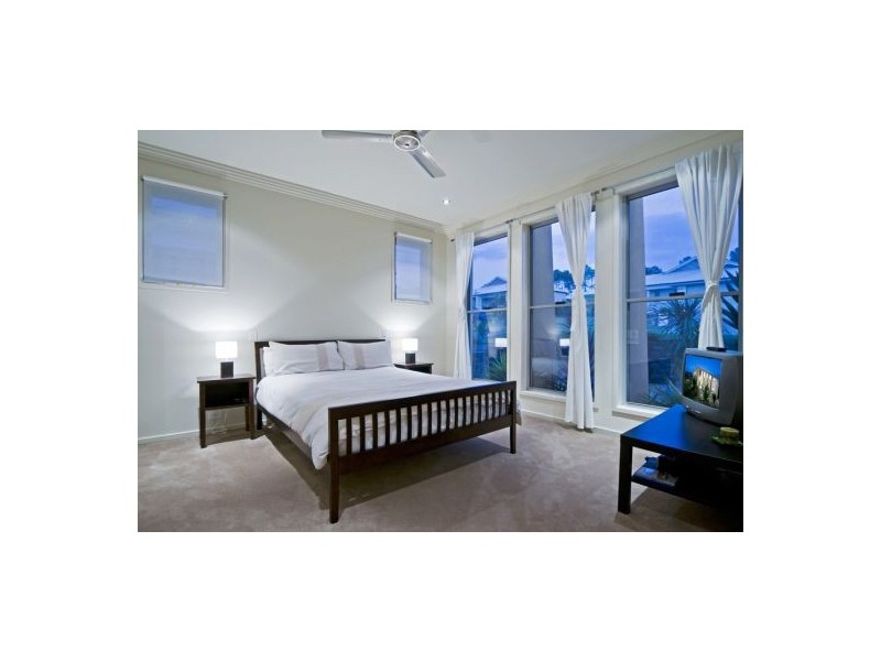 19 Ceil Circuit, Coomera Waters QLD 4209