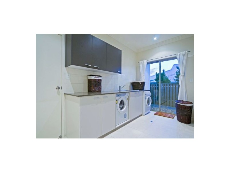 19 Ceil Circuit, Coomera Waters QLD 4209