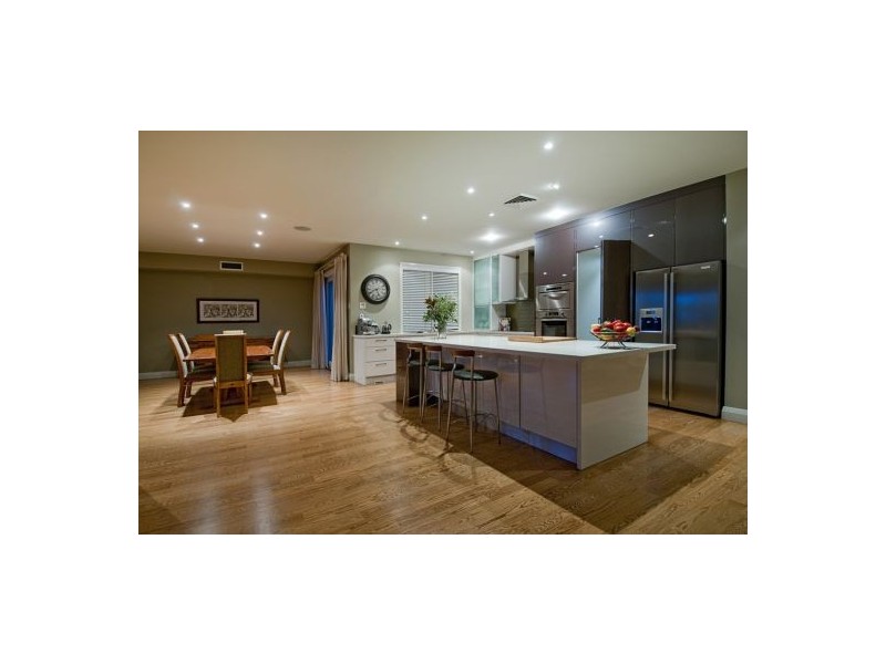 42 Buccaneer Way, Coomera Waters QLD 4209