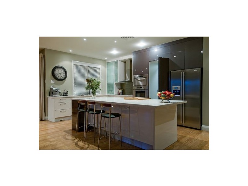 42 Buccaneer Way, Coomera Waters QLD 4209