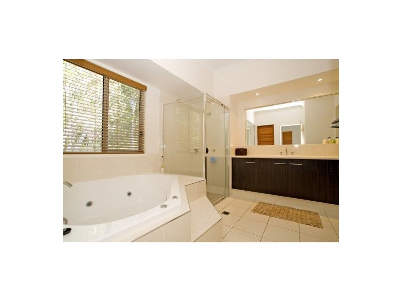 33 Elusive Road, Coomera Waters QLD 4209