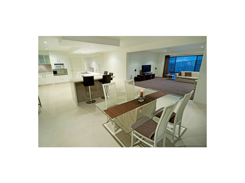 51 Impeccable Circuit, Coomera Waters QLD 4209