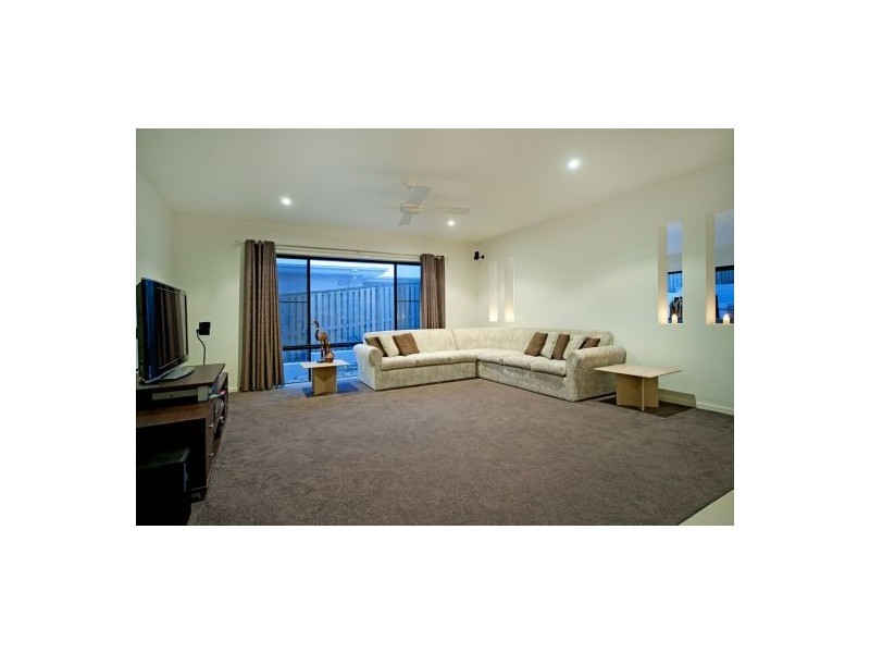 51 Impeccable Circuit, Coomera Waters QLD 4209