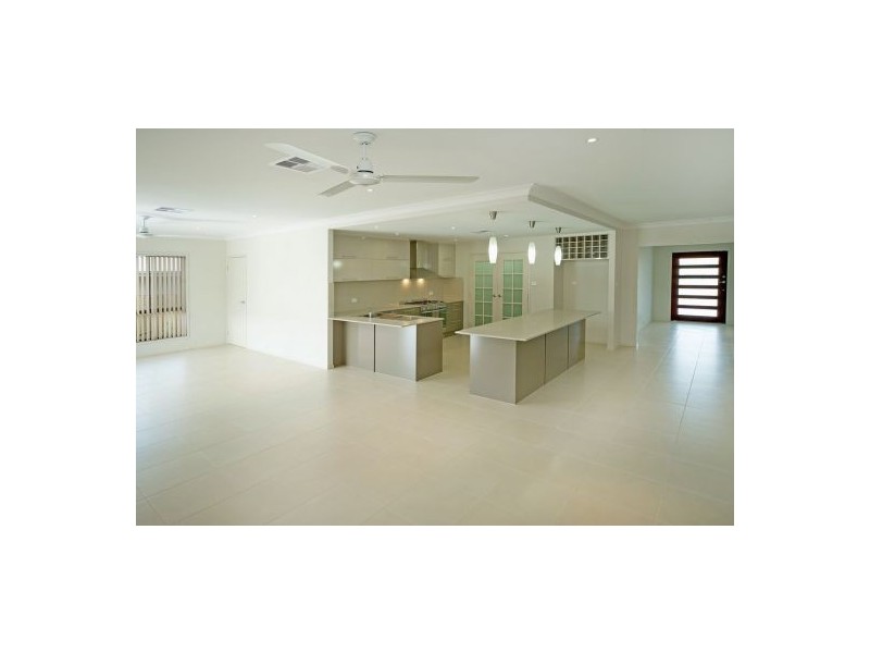 20 Daintree Drive, Coomera QLD 4209