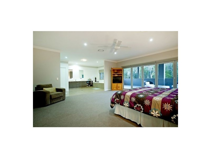 5 Ruthean Circuit, Coomera Waters QLD 4209