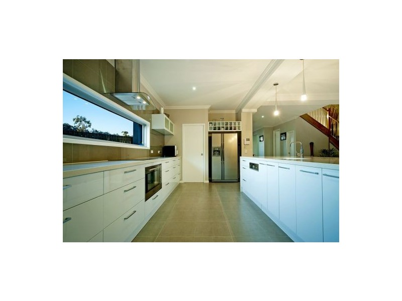 5 Ruthean Circuit, Coomera Waters QLD 4209
