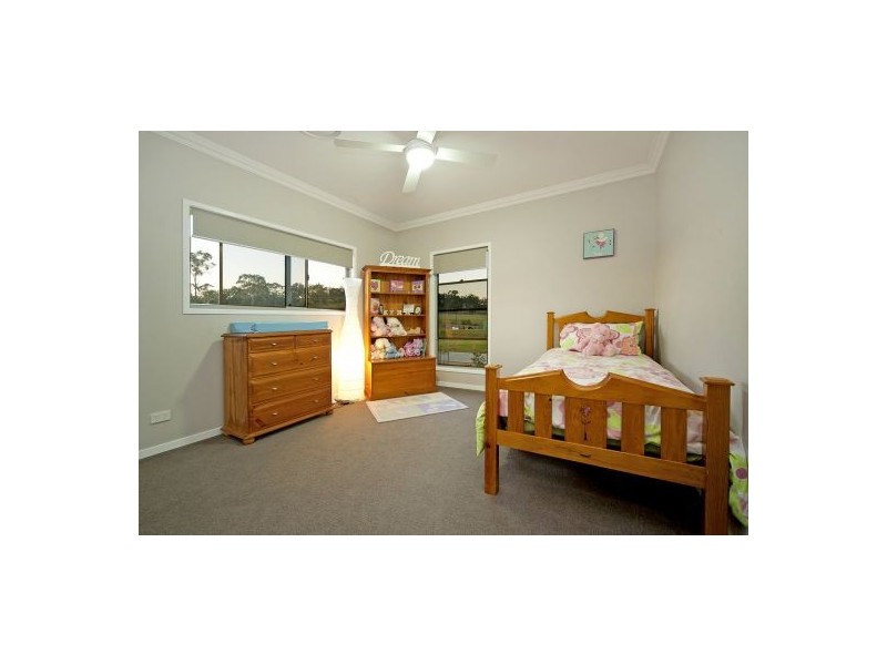 5 Ruthean Circuit, Coomera Waters QLD 4209