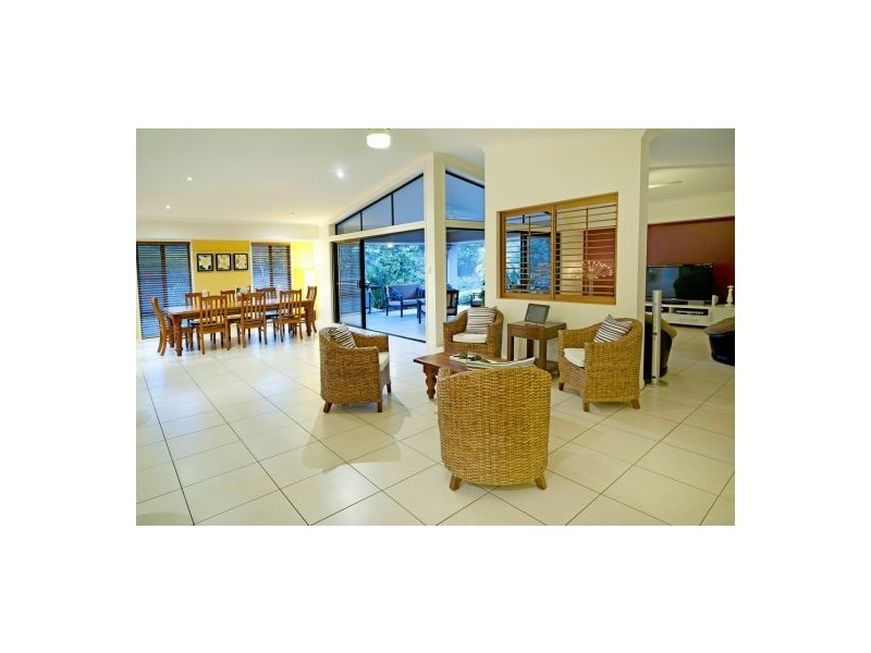 2 Slipstream Road, Coomera Waters QLD 4209