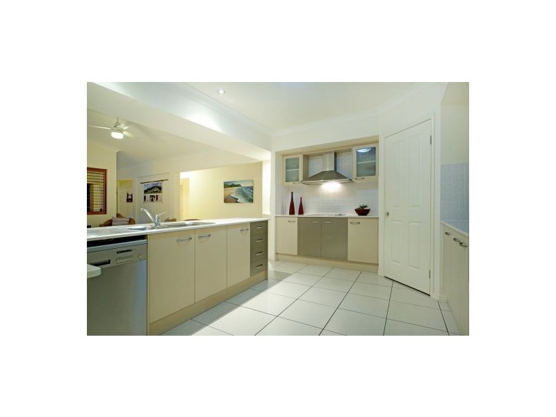 2 Slipstream Road, Coomera Waters QLD 4209