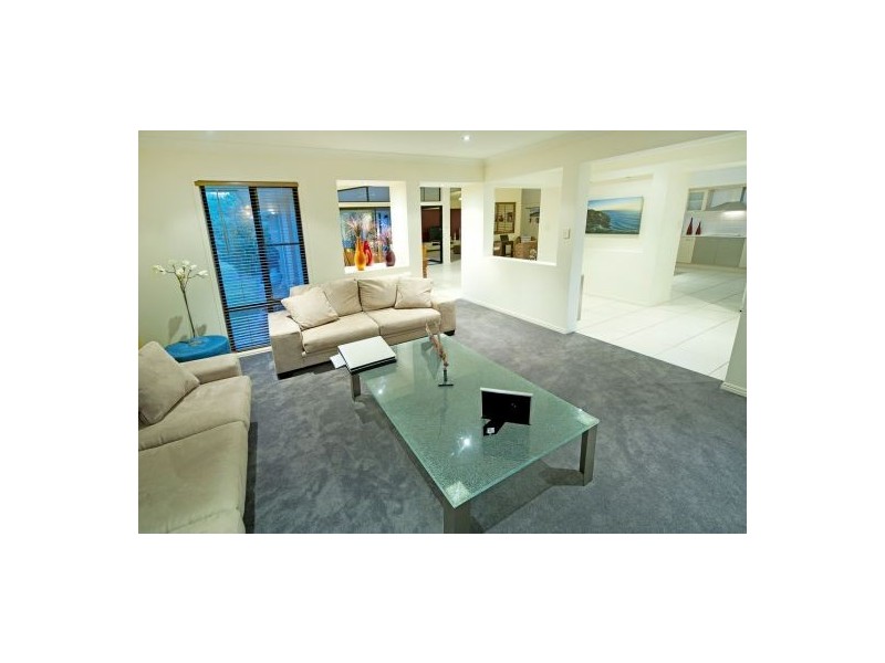 2 Slipstream Road, Coomera Waters QLD 4209
