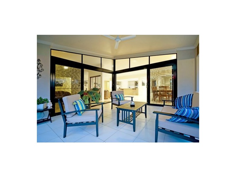 2 Slipstream Road, Coomera Waters QLD 4209