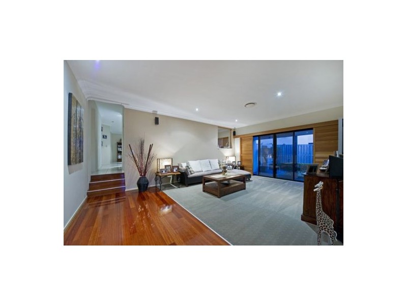 32  Pathfinder Road, Coomera Waters QLD 4209
