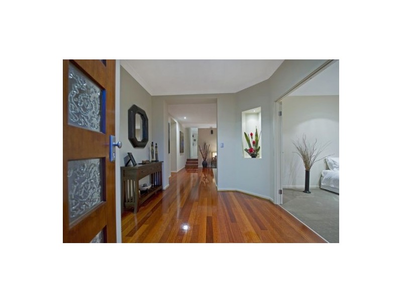 32  Pathfinder Road, Coomera Waters QLD 4209