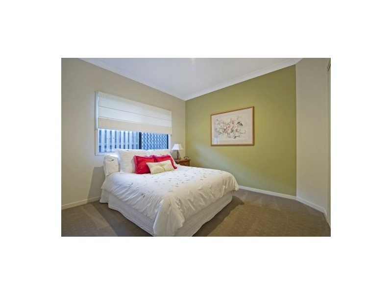 32  Pathfinder Road, Coomera Waters QLD 4209