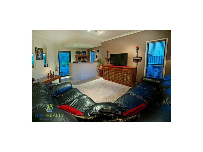 20 Pacha Close, Coomera Waters QLD 4209