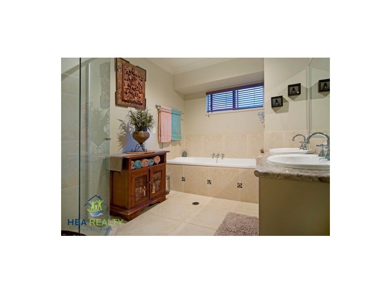 20 Pacha Close, Coomera Waters QLD 4209