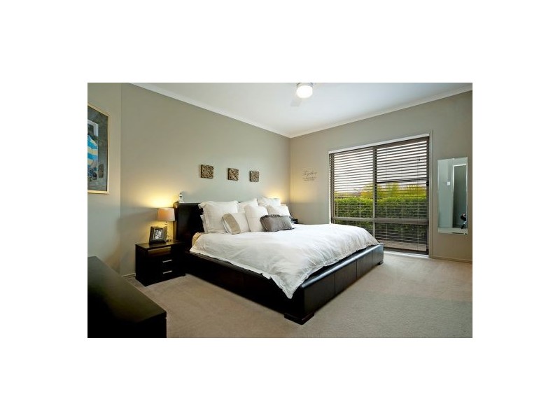 20 Slipstream Road, Coomera Waters QLD 4209
