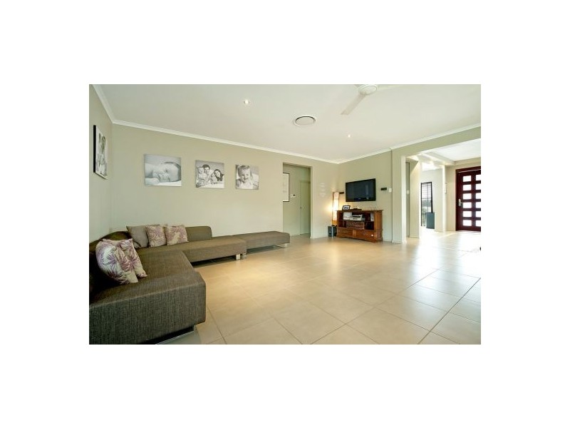 20 Slipstream Road, Coomera Waters QLD 4209