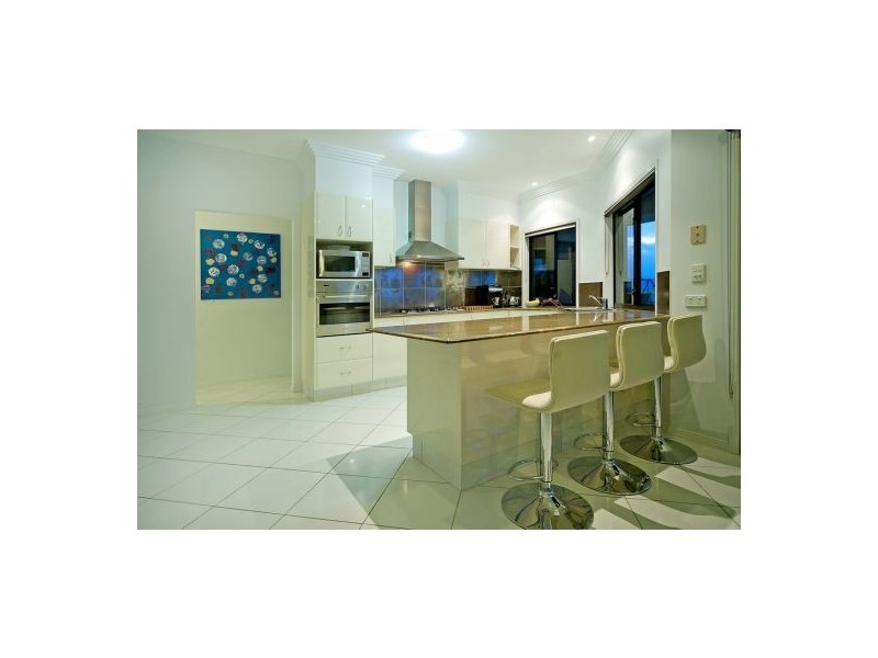 17 Ceil Circuit, Coomera Waters QLD 4209