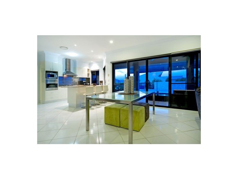 17 Ceil Circuit, Coomera Waters QLD 4209