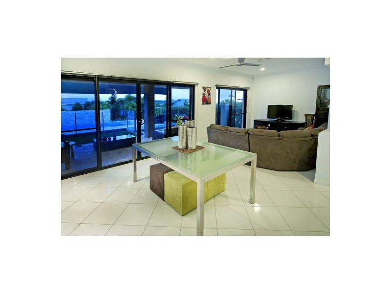 17 Ceil Circuit, Coomera Waters QLD 4209