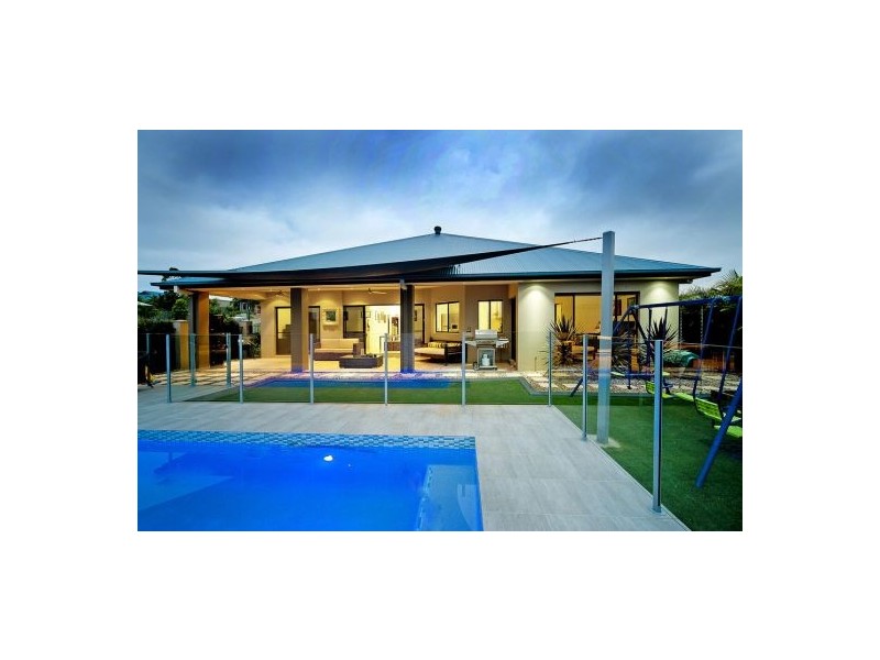17 Ceil Circuit, Coomera Waters QLD 4209