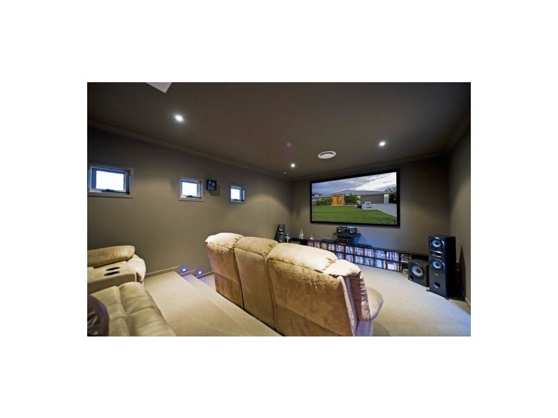 4 Elusive Road, Coomera Waters QLD 4209