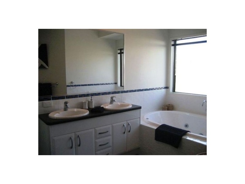 1 Zeus Circuit, Coomera Waters QLD 4209
