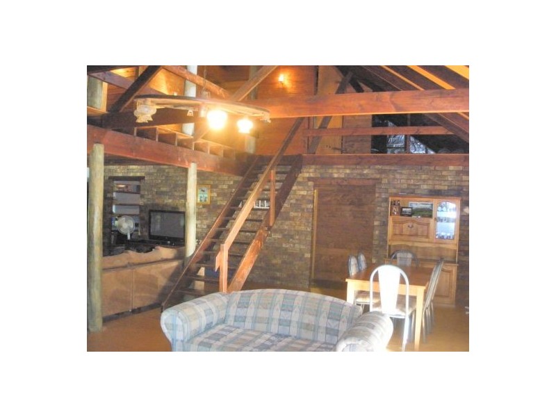 828 Ashmore Road, Molendinar QLD 4214