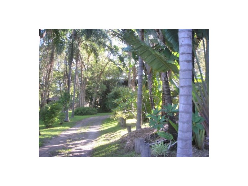 828 Ashmore Road, Molendinar QLD 4214