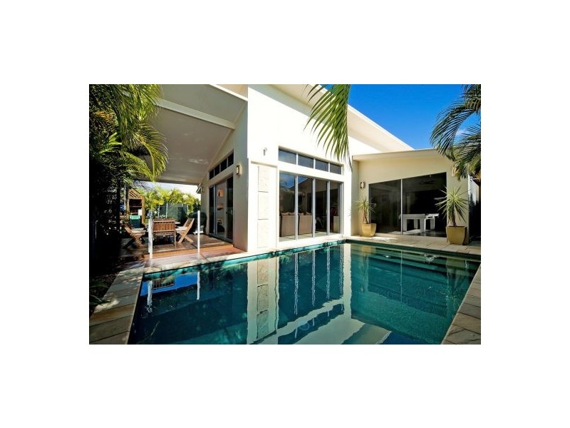 9 Buccaneer Way, Coomera Waters QLD 4209