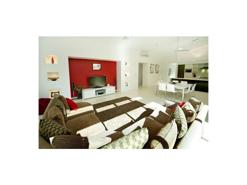 9 Buccaneer Way, Coomera Waters QLD 4209