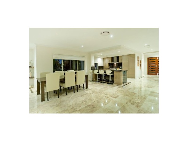 24 Buccaneer Way, Coomera Waters QLD 4209