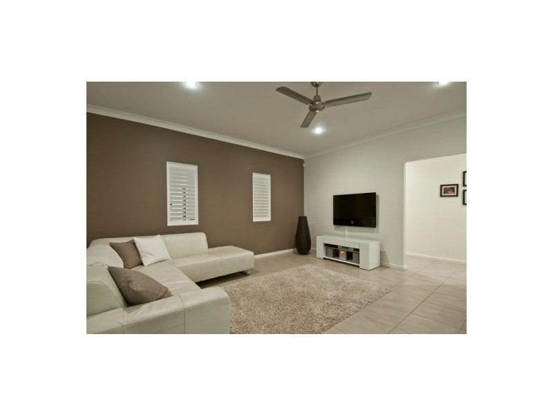 10 Boambillee Drive, Coomera Waters QLD 4209