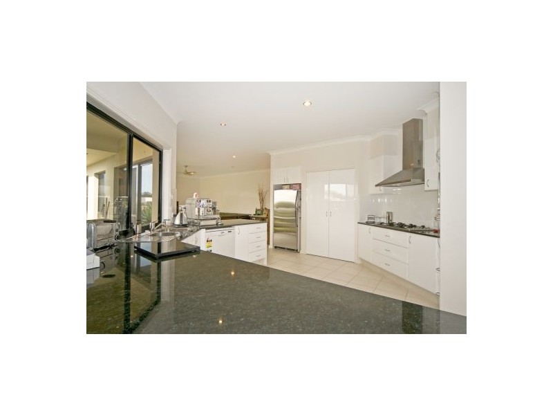 3 Ceil Circuit, Coomera Waters QLD 4209