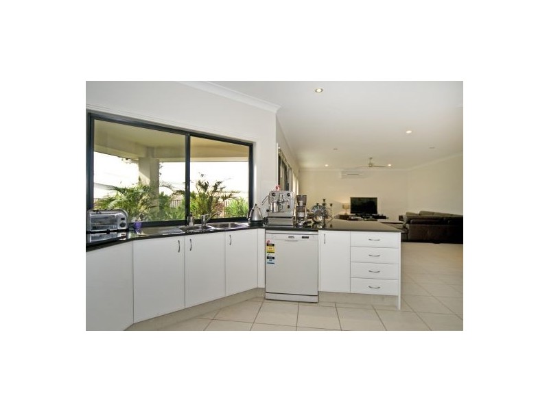 3 Ceil Circuit, Coomera Waters QLD 4209