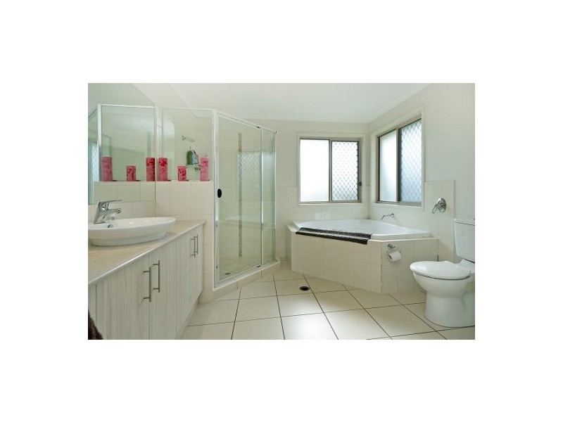30 SLIPSTREAM RD, Coomera Waters QLD 4209