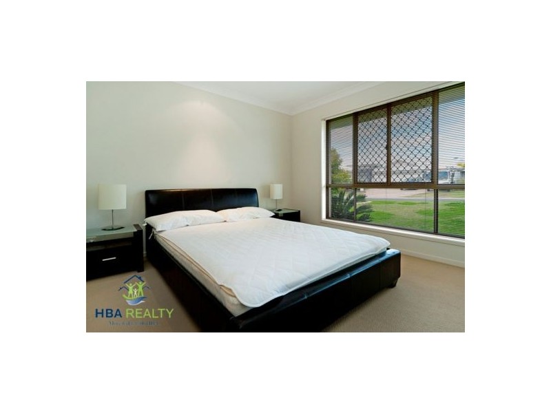 30 SLIPSTREAM RD, Coomera Waters QLD 4209