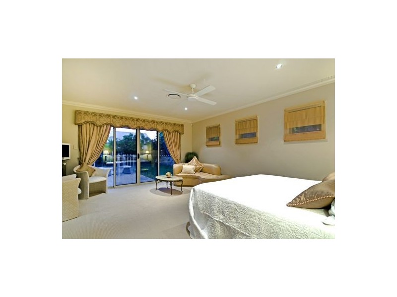 Coomera Waters QLD 4209