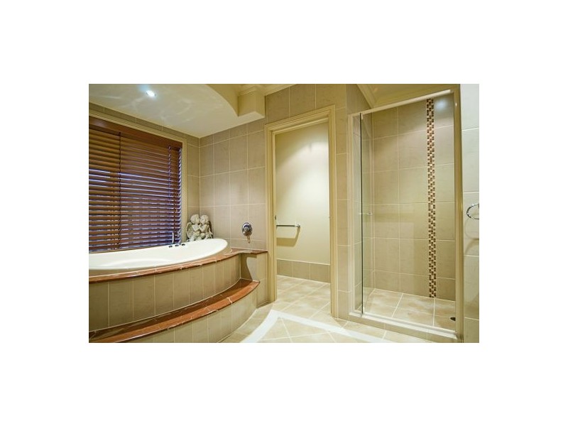 Coomera Waters QLD 4209