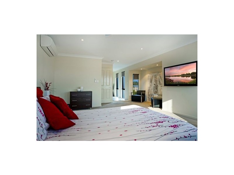 23 Scenic Crescent, Coomera QLD 4209