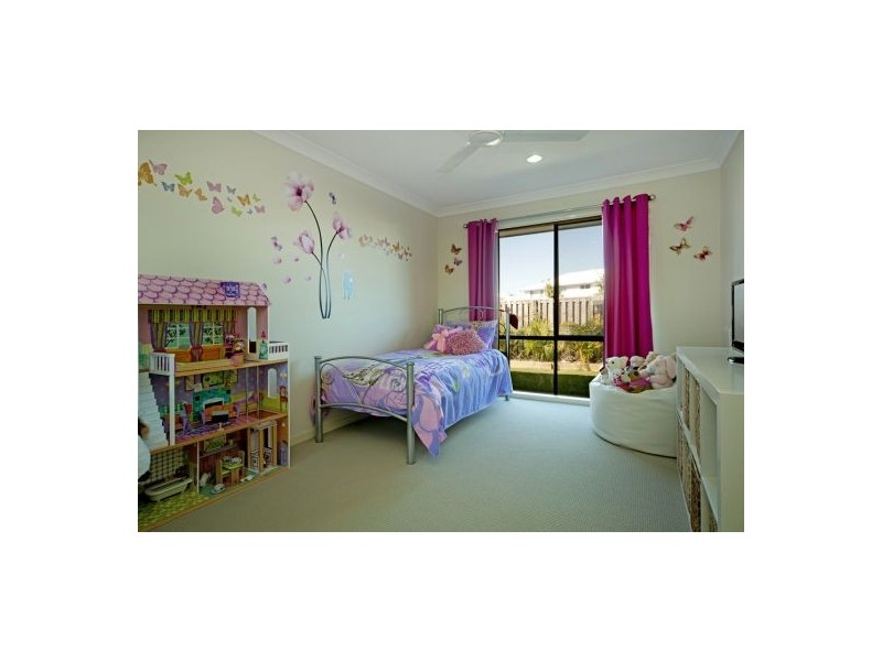 23 Scenic Crescent, Coomera QLD 4209