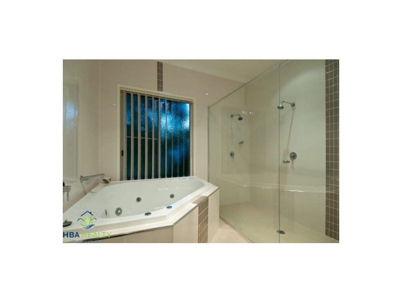 6 Katinka Circuit, Coomera Waters QLD 4209