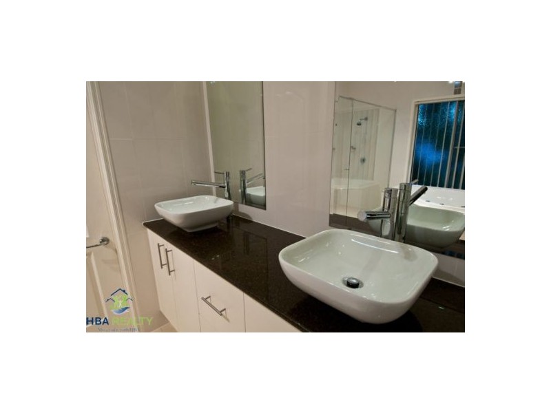 6 Katinka Circuit, Coomera Waters QLD 4209