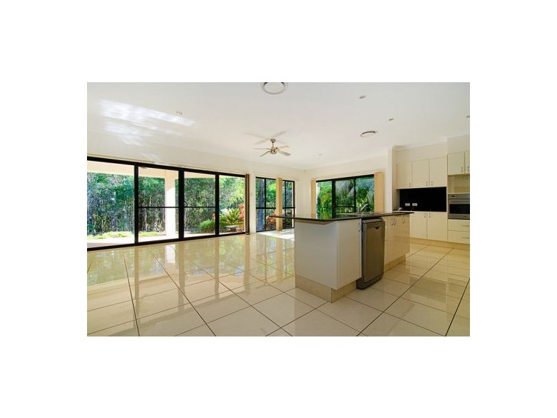 18 Pacha Close, Coomera Waters QLD 4209