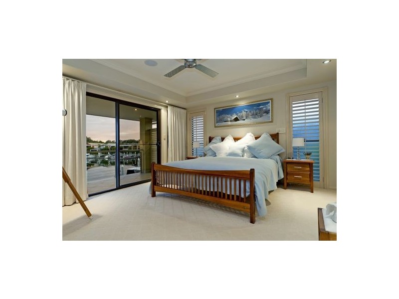 Coomera Waters QLD 4209