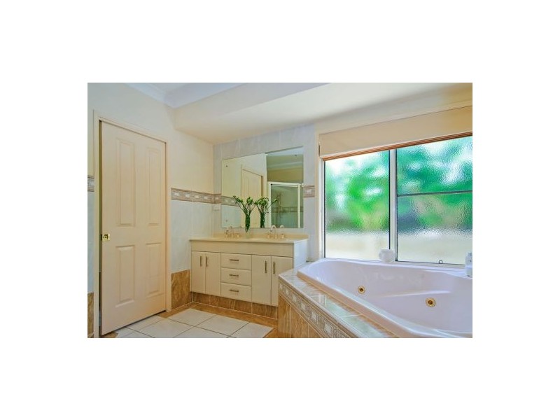 12 Pacha Close, Coomera Waters QLD 4209