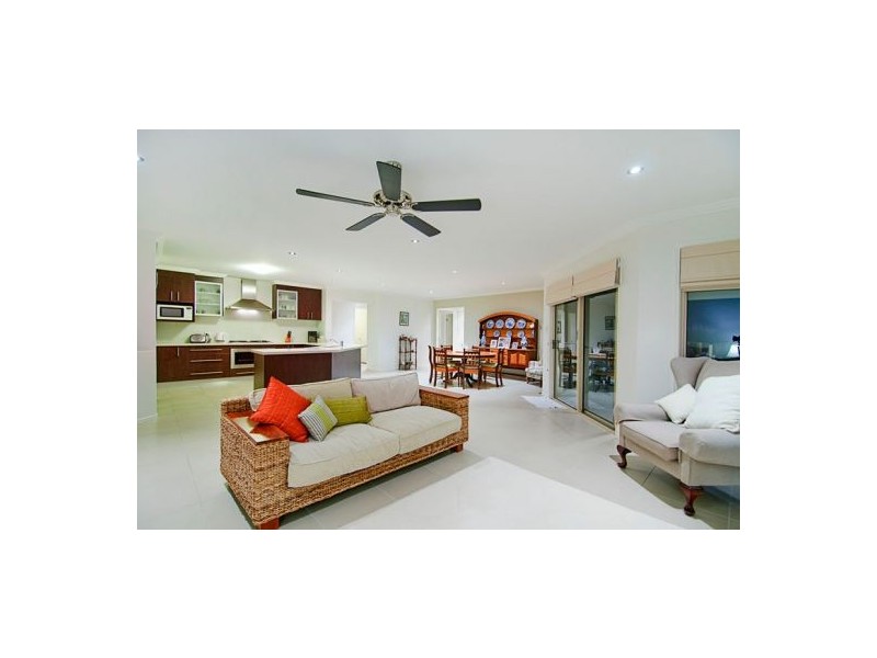 2 Iceberg Lane, Coomera Waters QLD 4209