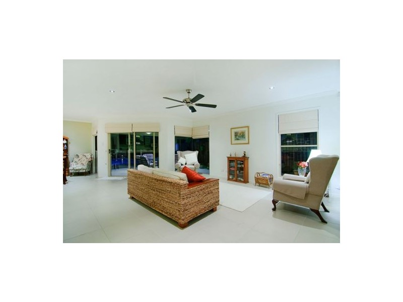 2 Iceberg Lane, Coomera Waters QLD 4209